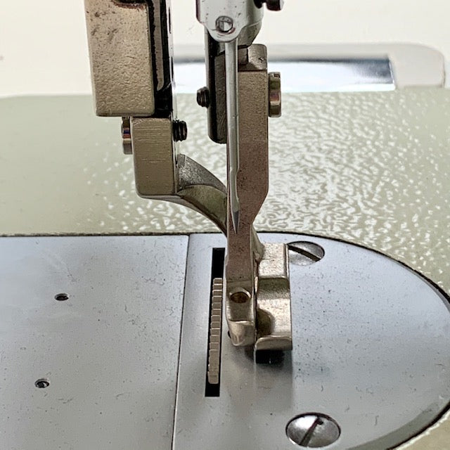 P36N Right Zipper Presser Foot for Juki DDL-8700, 8100e, 5550N, 8300, –  Sunny Sewing Machines